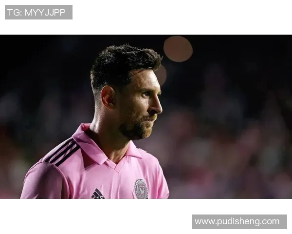 揭晓足球明星2号的真实身份及其辉煌成就与影响力分析 揭晓足球明星2号的真实身份及其辉煌成就与影响力分析