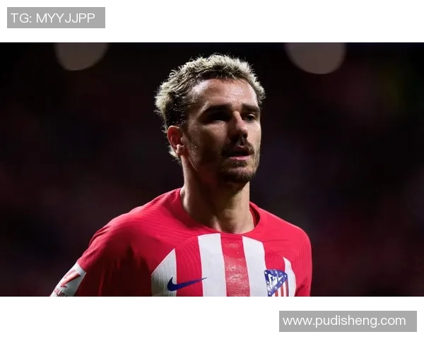 奔驰车主的足球明星身份揭秘引发球迷热议与关注