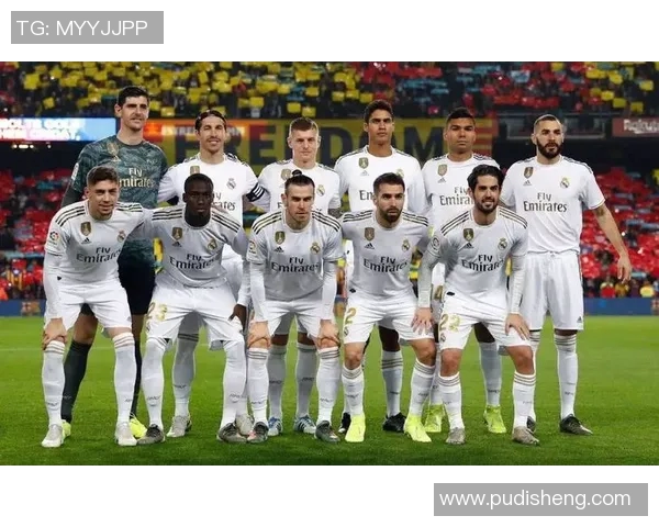 皇家马德里与雷霆的巅峰对决谁能笑到最后精彩赛事即将上演 皇家马德里与雷霆的巅峰对决谁能笑到最后精彩赛事即将上演